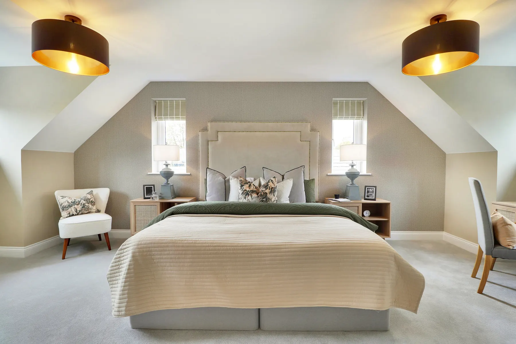 Principal bedroom, Millers Walk